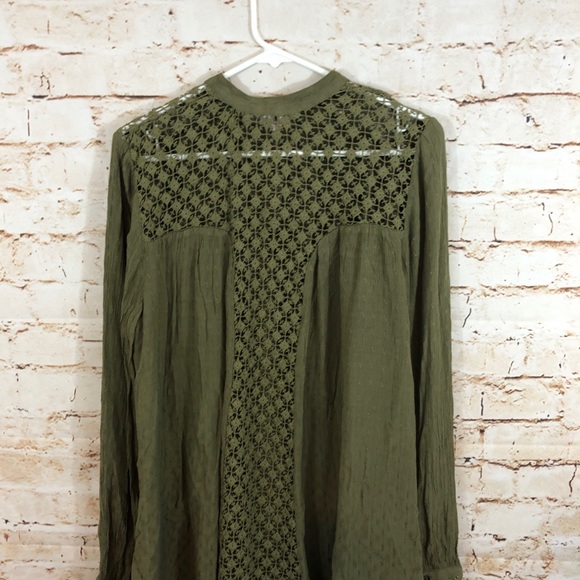 Free People The Best Blouse green crochet button - Picture 7 of 7